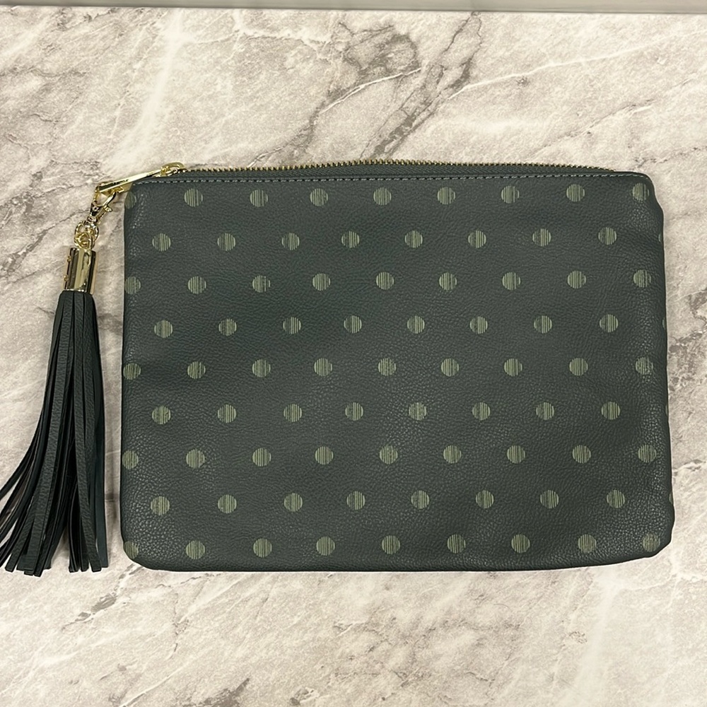 Merona pouch